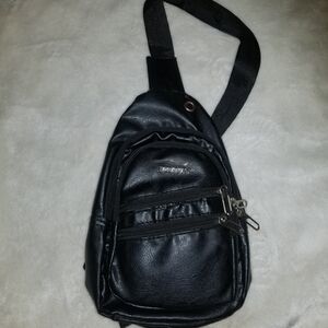 Men's Black Faux Leather Travel Bag
